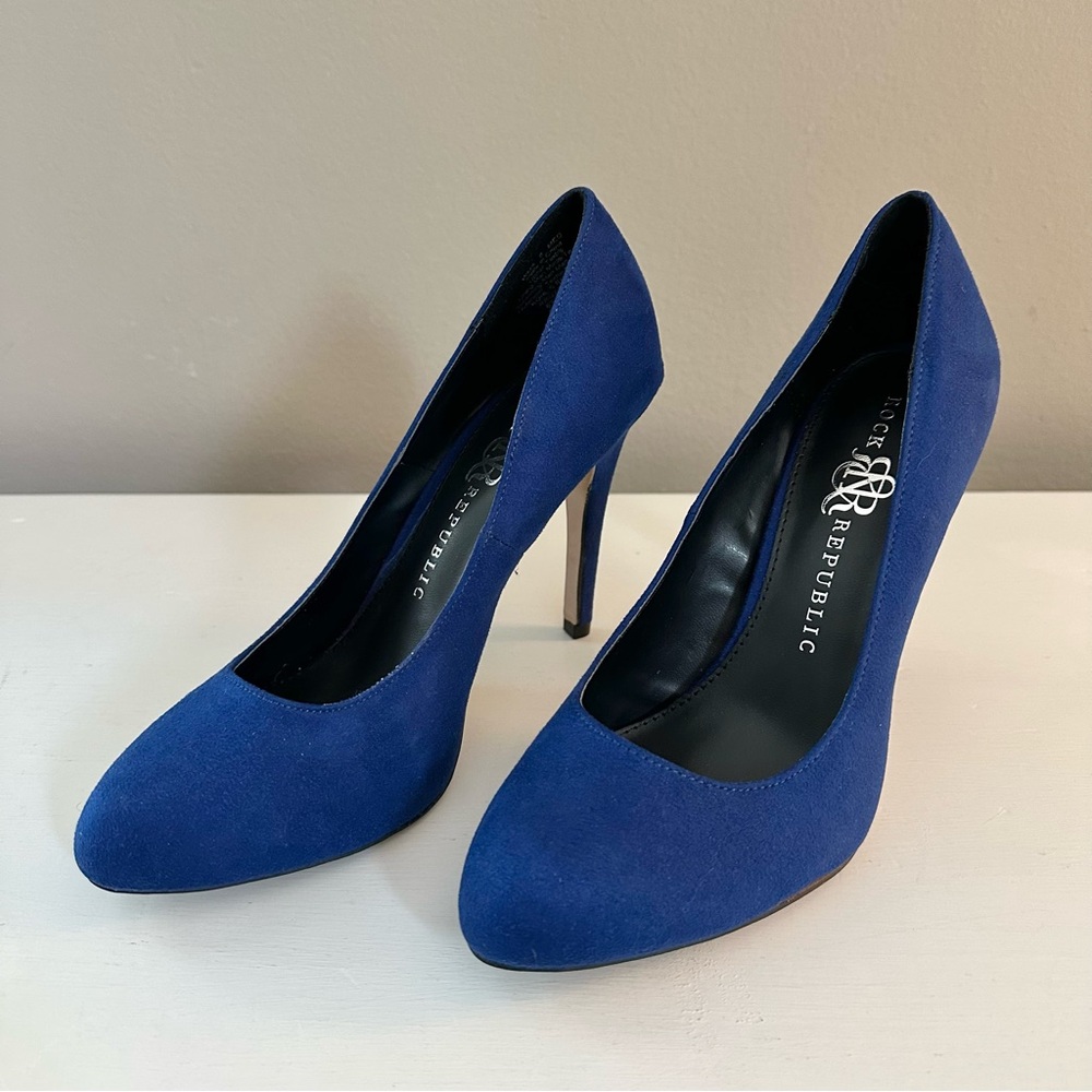 Rock & Republic Blue Suede 4” High Heel Shoes - Picture 2 of 7